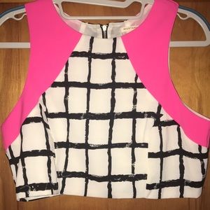 Trendy crop top!!